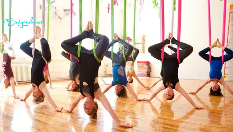 Anti-gravity yoga