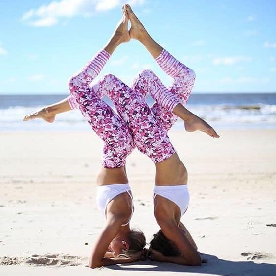 Lưu Ngay Những Tư Thế Sống Ảo Đẹp Cùng Yoga Với Hội Bạn Thân 26
