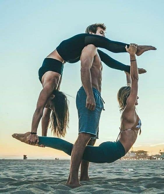 Lưu Ngay Những Tư Thế Sống Ảo Đẹp Cùng Yoga Với Hội Bạn Thân 28